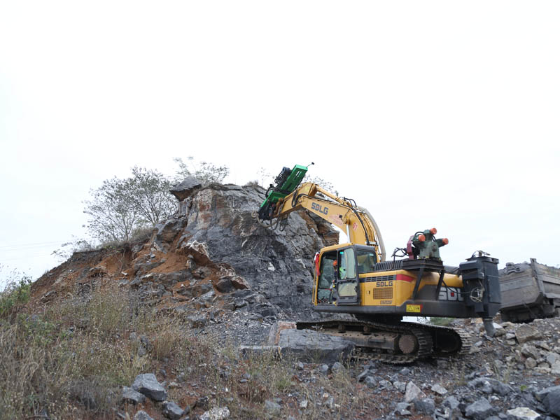 礦山巖石劈裂機 礦山巖石劈裂機
